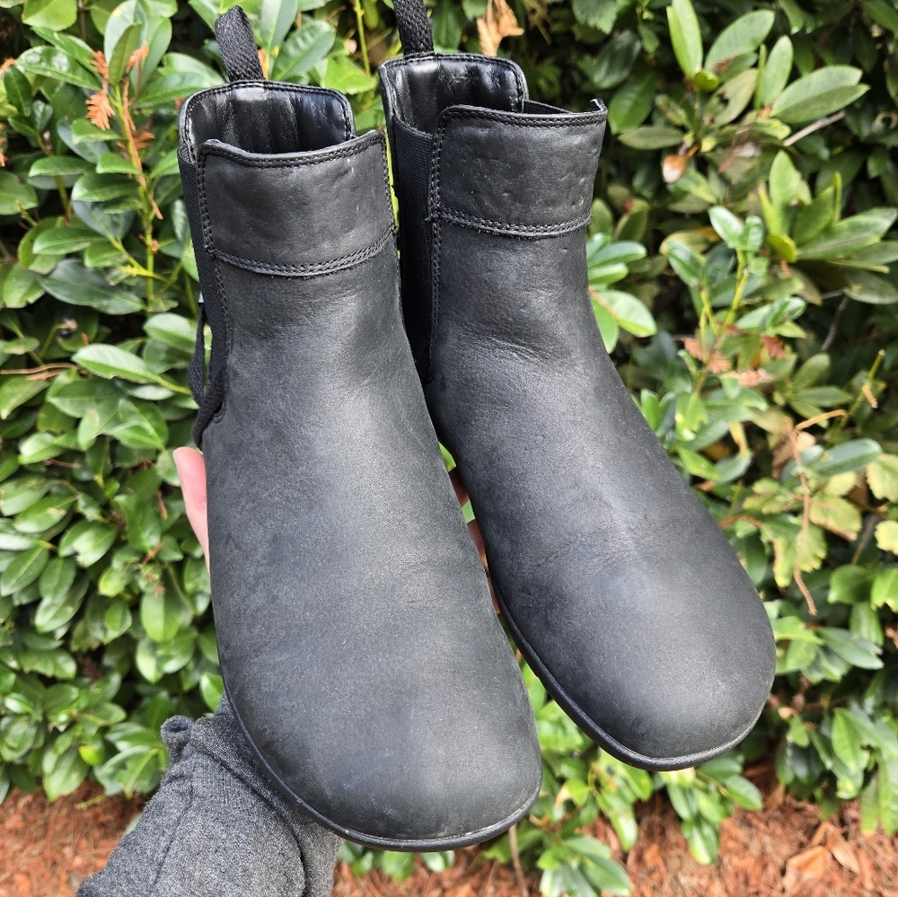 Black Xero Tari Boots, sz 39